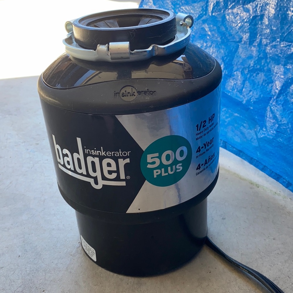 SOLD Insinkerator badger 500 plus garbage disposal